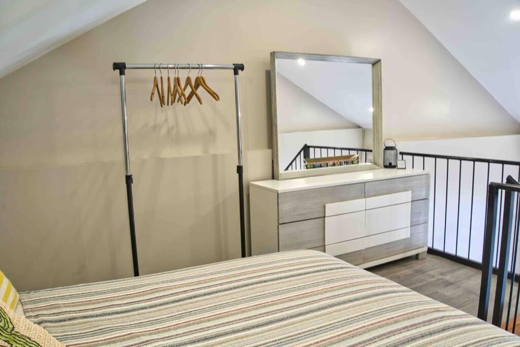 City Views Spacious Mezzanine Apartments Вилемстад Екстериор снимка
