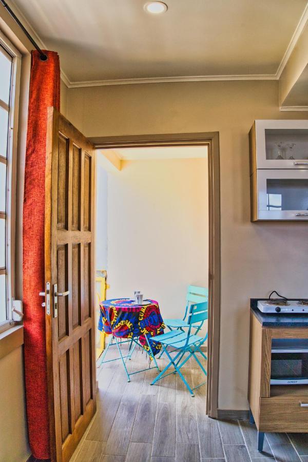 City Views Spacious Mezzanine Apartments Вилемстад Екстериор снимка