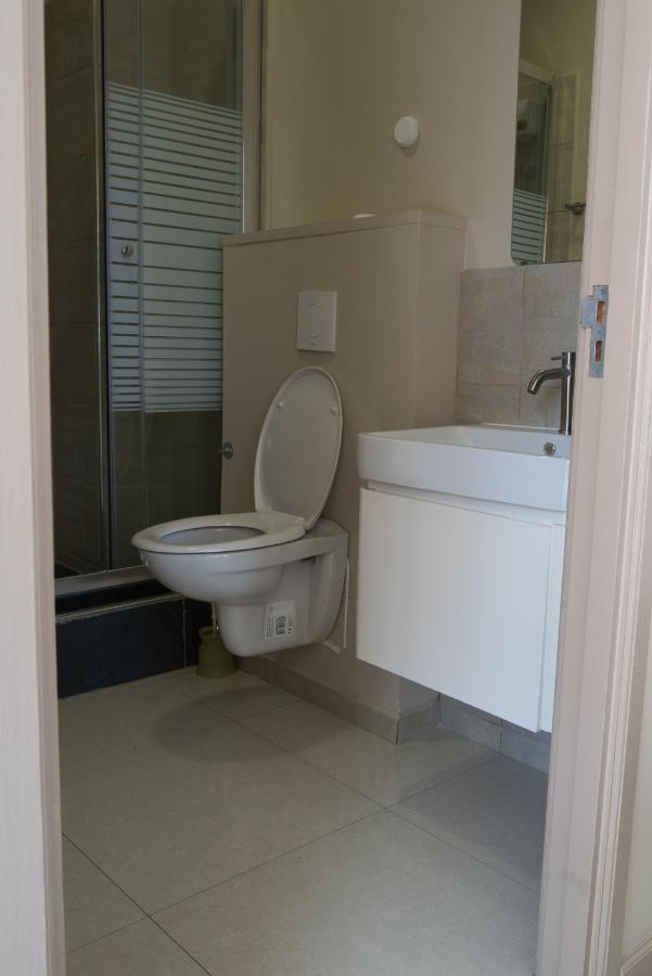 City Views Spacious Mezzanine Apartments Вилемстад Екстериор снимка